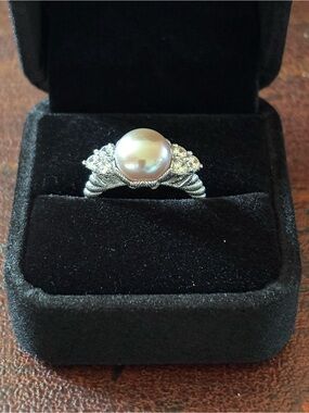 Judith Ripka Pink Pearl Ring with Sterling Silver and 6 Diamonique Stones